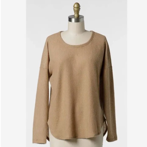 Final Touch Tops - Final Touch Brushed Waffle Texture Knit Top in Carmal Sz M